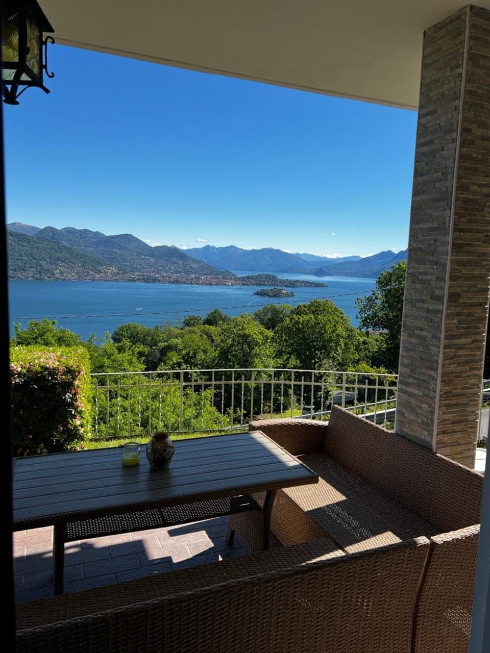 View (from property/room), Balcony/Terrace, Lake view