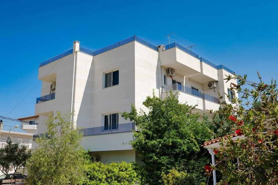 Property building, Day