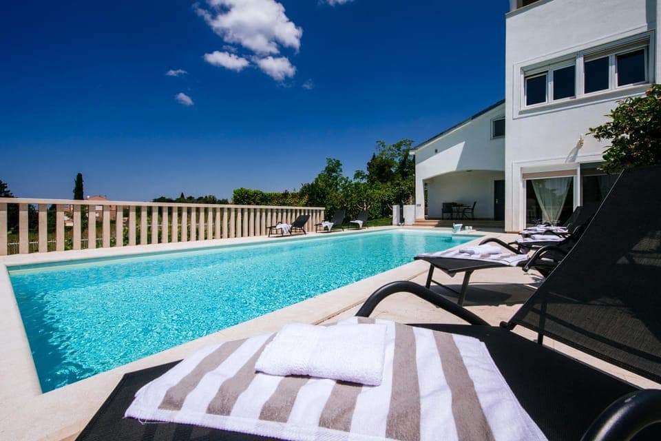 Property building, Swimming pool