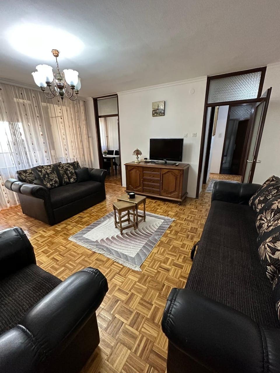 Communal lounge/ TV room, TV and multimedia, Living room, Seating area, Evening entertainment