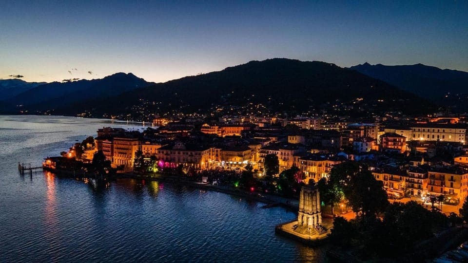 Nearby landmark, Bird's eye view, View (from property/room), Lake view