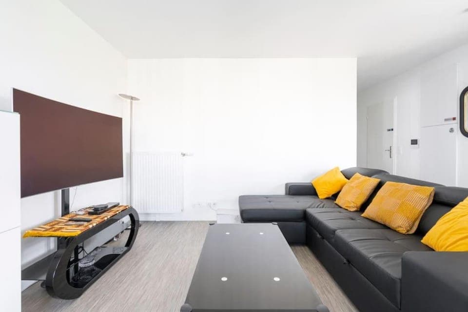 TV and multimedia, Living room