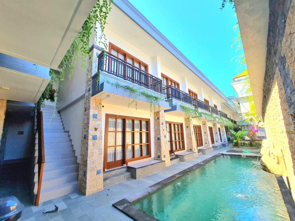 Property building, Swimming pool