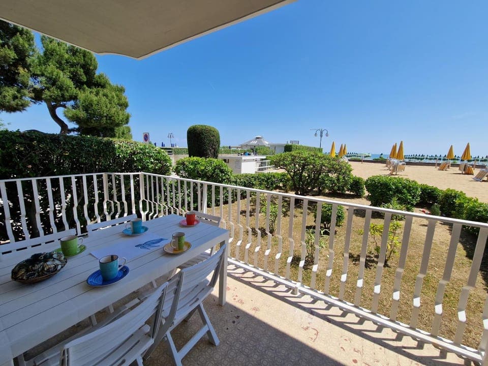 Balcony/Terrace, Dining area, Garden view, Garden view, River view, Sea view, Lunch