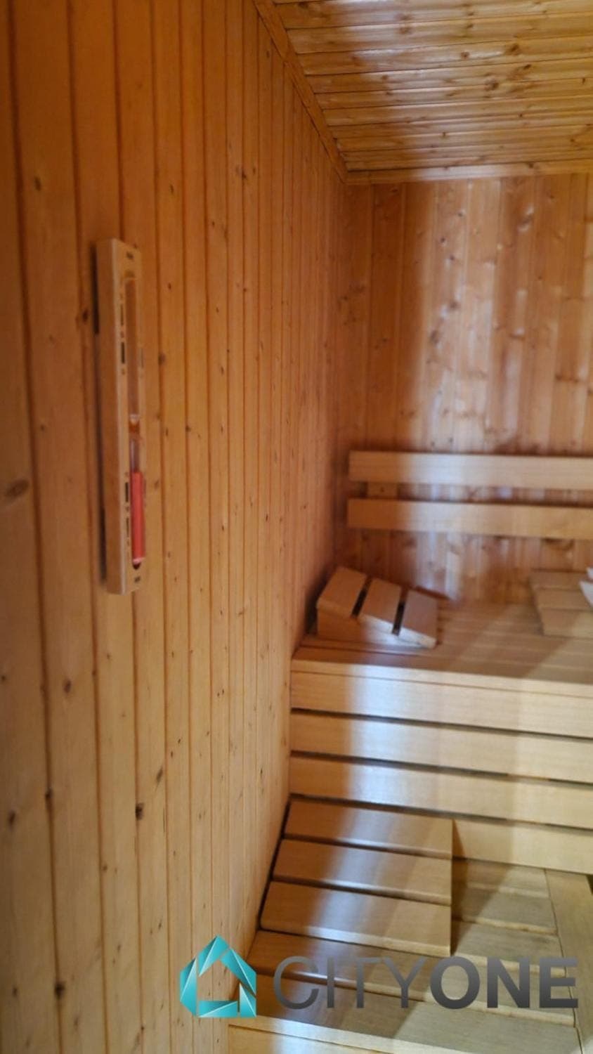 Sauna, Area and facilities