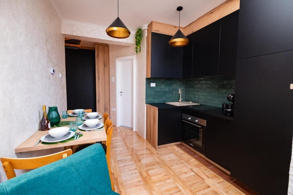 Kitchen or kitchenette