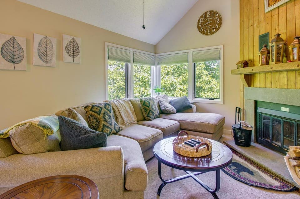 Wintergreen Resort Vacation Rental w/ Pool Access! House in Nelson County
