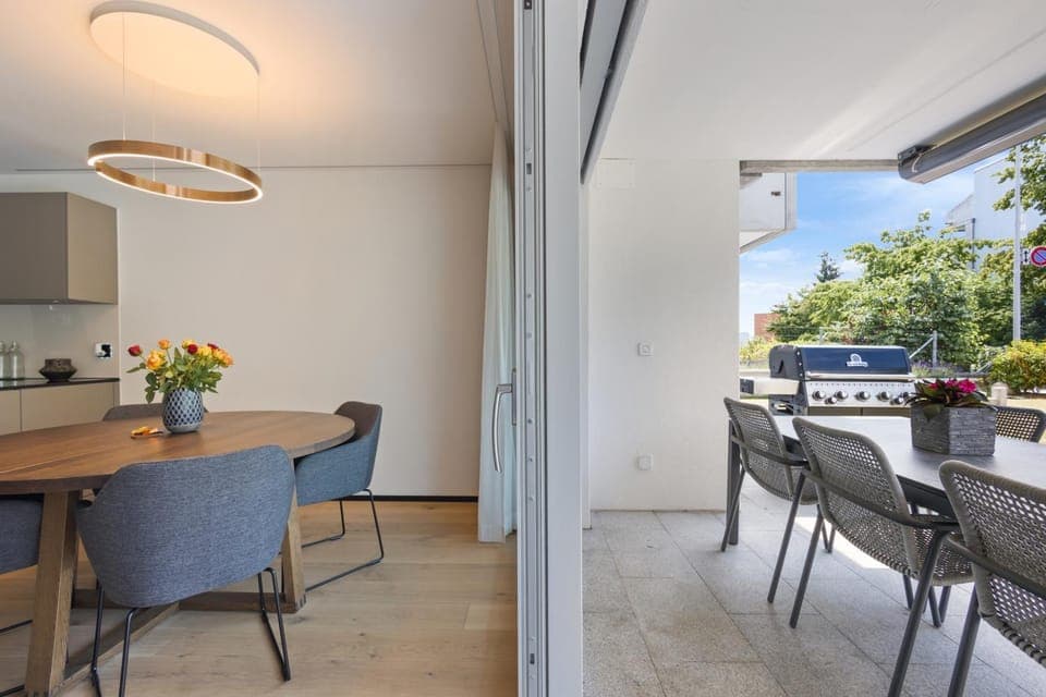 BBQ facilities, Balcony/Terrace, Kitchen or kitchenette, Seating area, Dining area