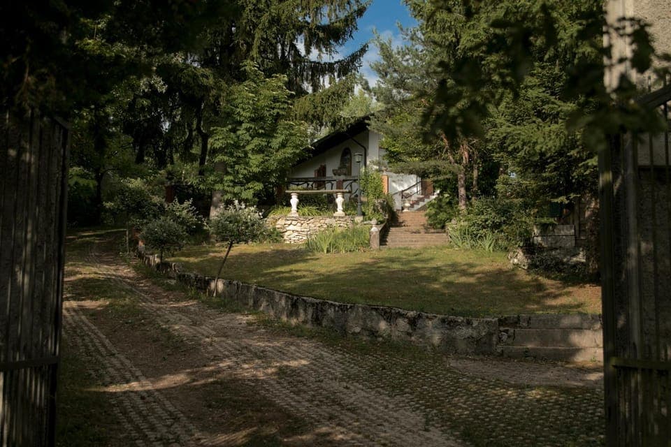 Property building, Natural landscape, Garden, Garden view