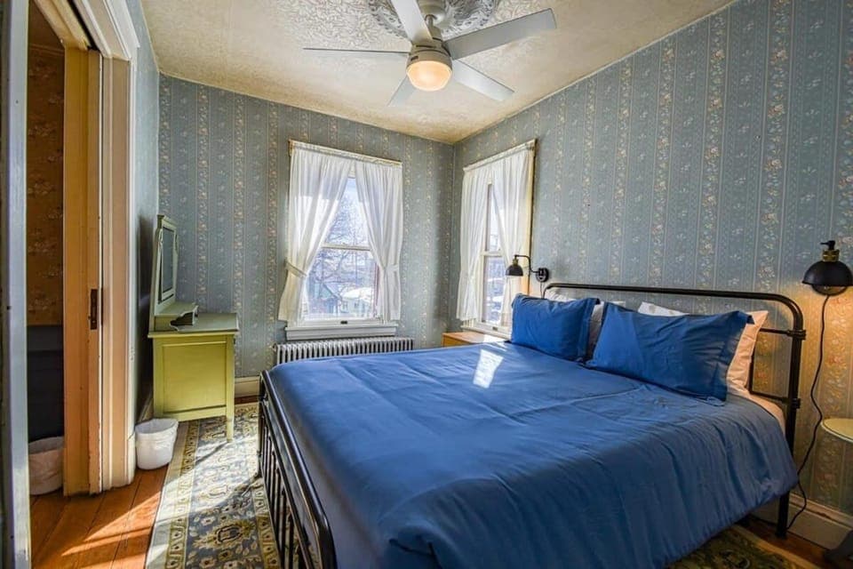 Bed, Bedroom