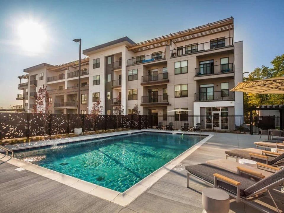 CozySuites At Notch Apartment in Indianapolis