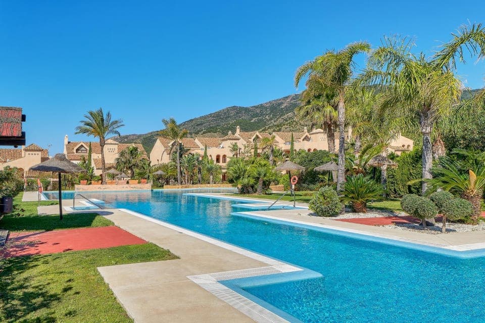 Natural landscape, Garden, Garden view, Mountain view, Pool view, Swimming pool, Swimming pool