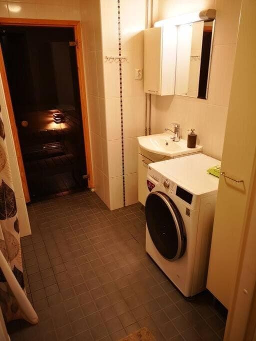 Mukava asunto saunalla ja isolla parvekkeella! Apartment in Finland
