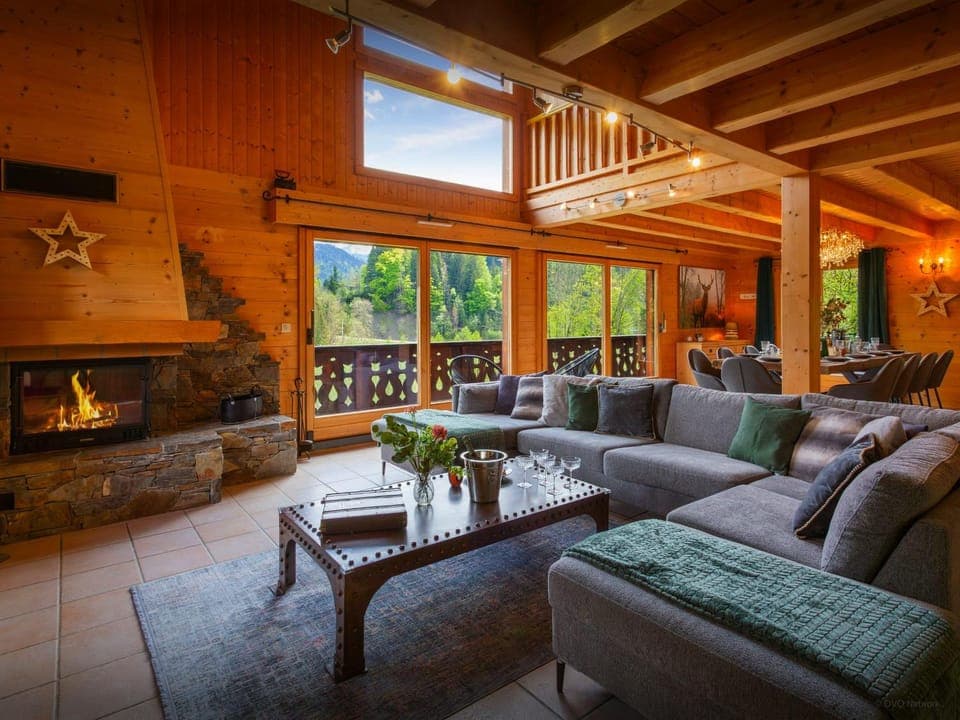 View (from property/room), Living room, Seating area