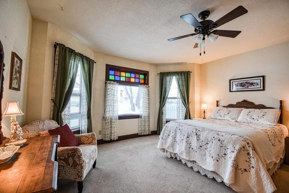 Bed, Bedroom