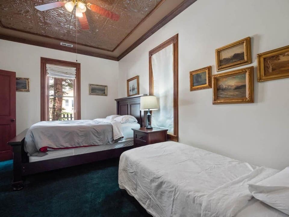 Bed, Bedroom