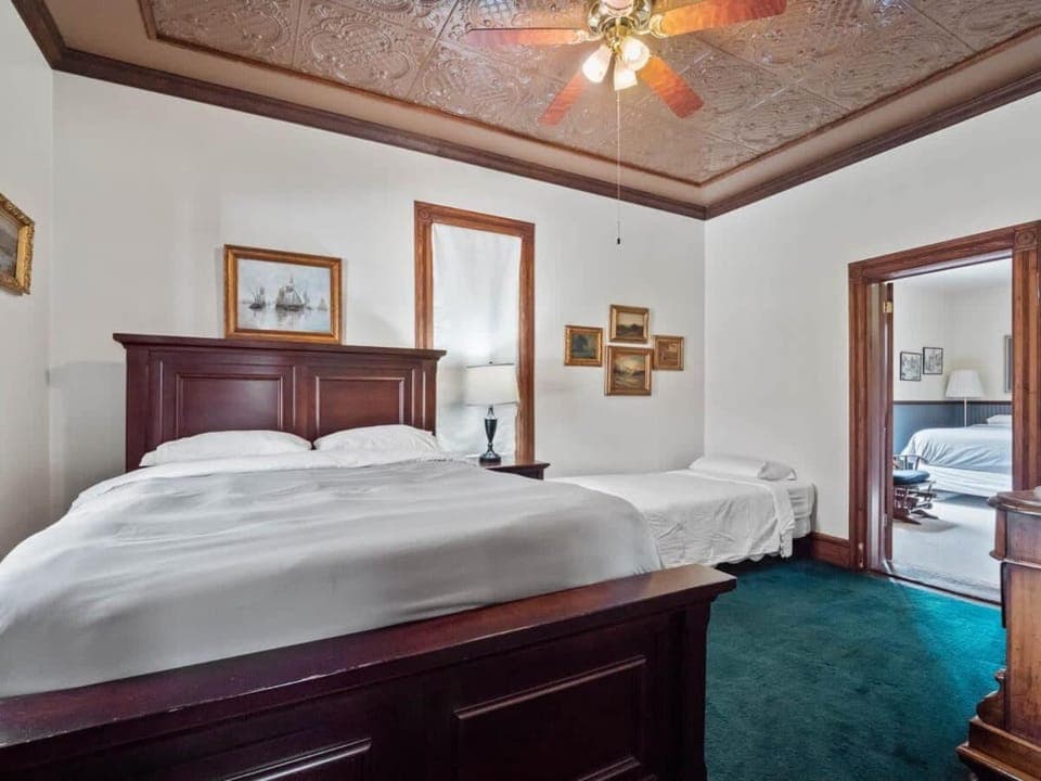 Bed, Bedroom