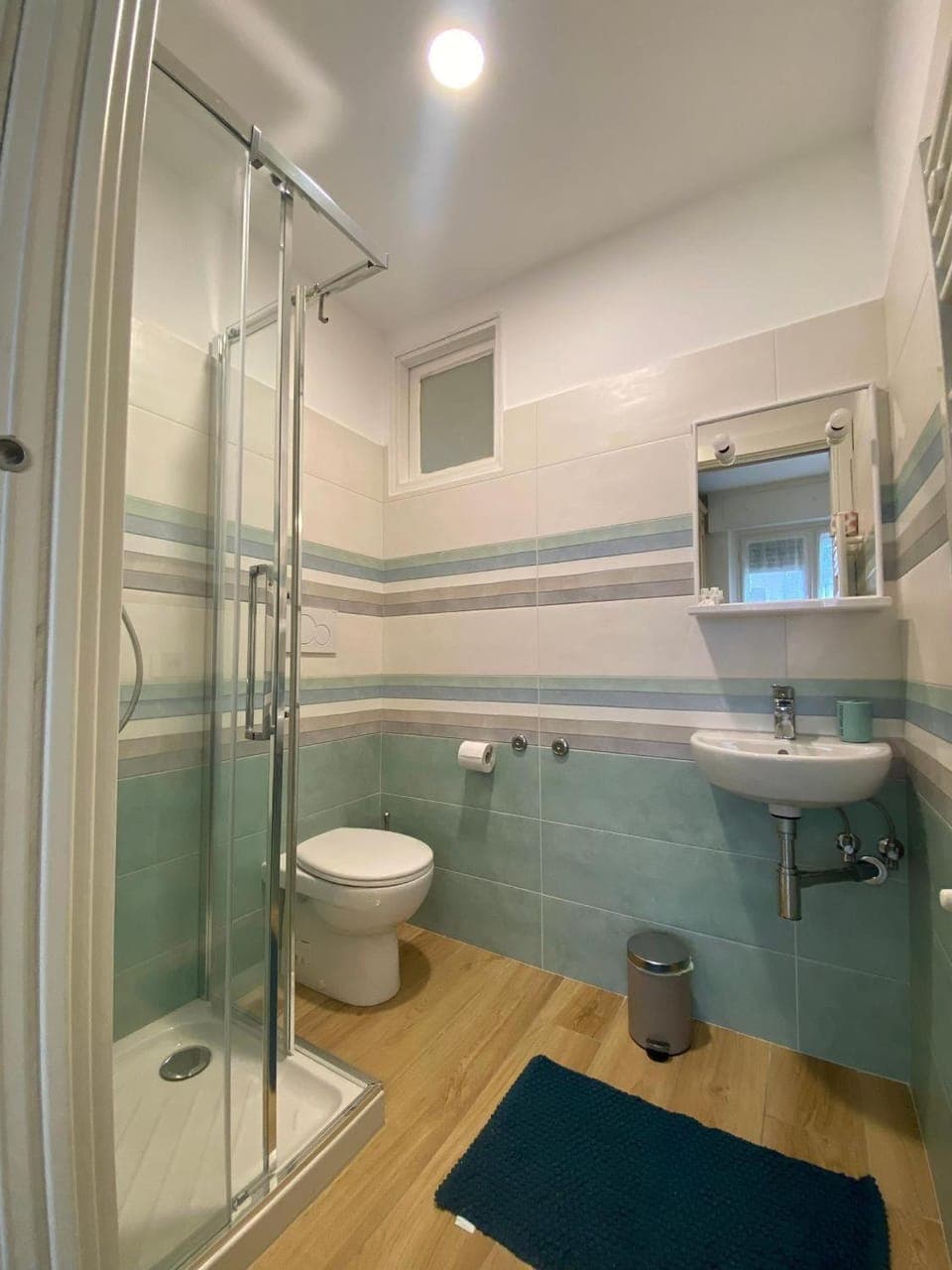 Bathroom, Living room