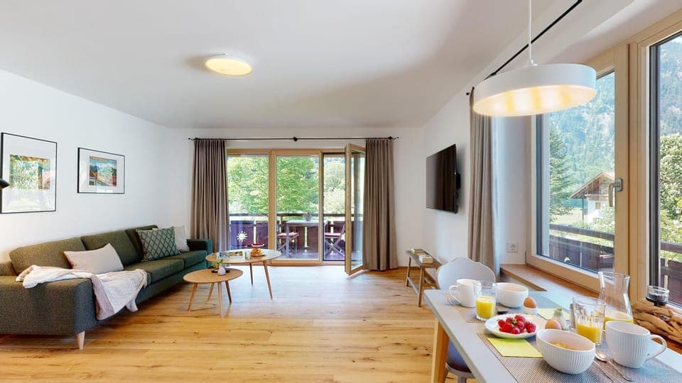 Living room, Seating area, Dining area