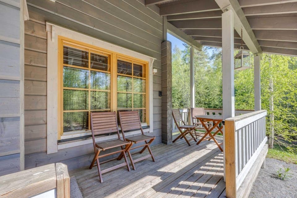 Property building, Patio, Spring, Balcony/Terrace, Balcony/Terrace