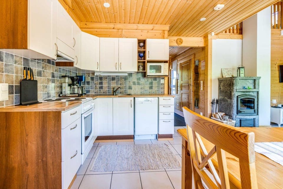Kitchen or kitchenette, dishwasher, minibar, pet friendly, stove, toaster