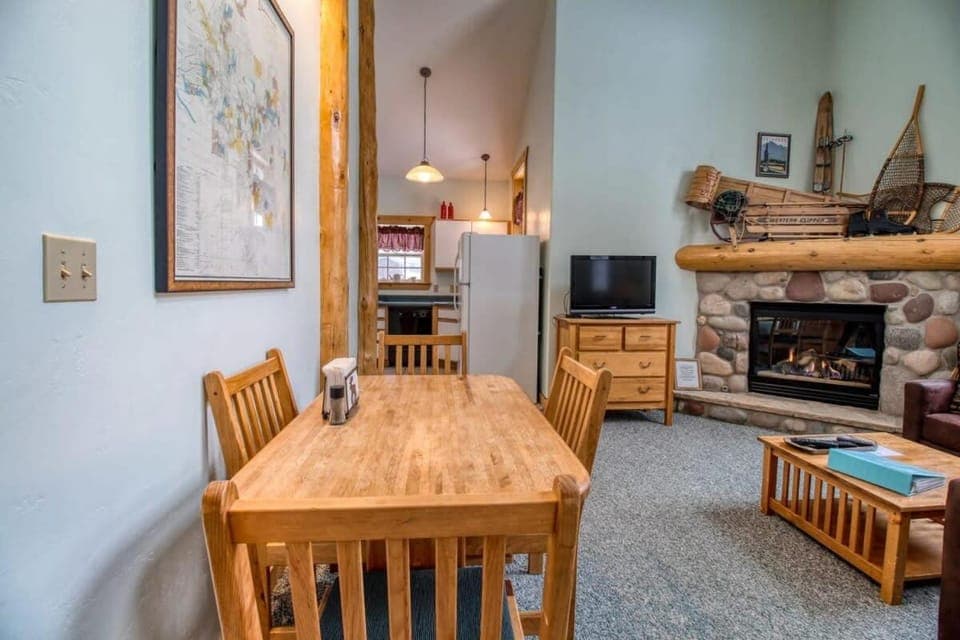 TV and multimedia, Kitchen or kitchenette, Dining area