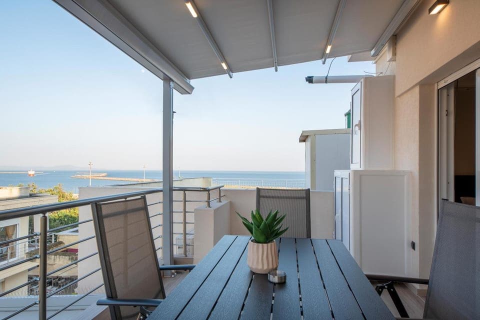 Patio, Day, Natural landscape, View (from property/room), Balcony/Terrace, Sea view