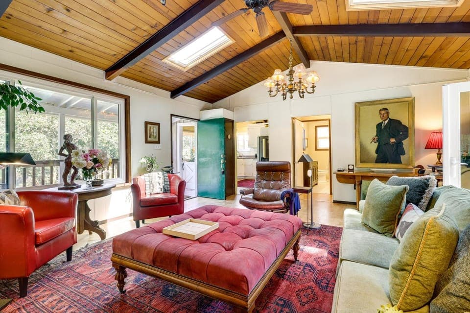 Lakefront Glen Ellen Cabin w/ Views Near Wineries! Cabin in Glen Ellen