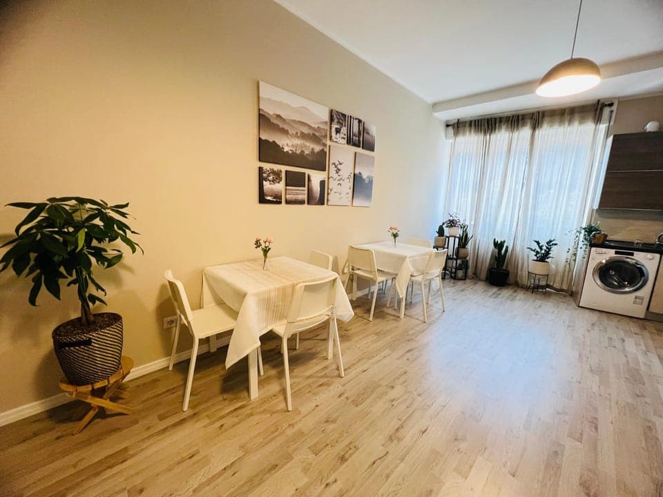 Kitchen or kitchenette, Living room, Seating area, minibar, pet friendly, washing machine, dryer