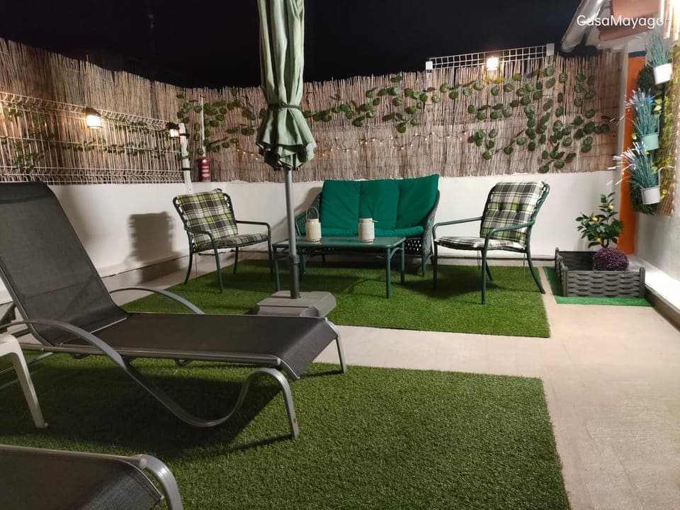 Night, Summer, Balcony/Terrace, Decorative detail, Area and facilities, furniture, sunbed