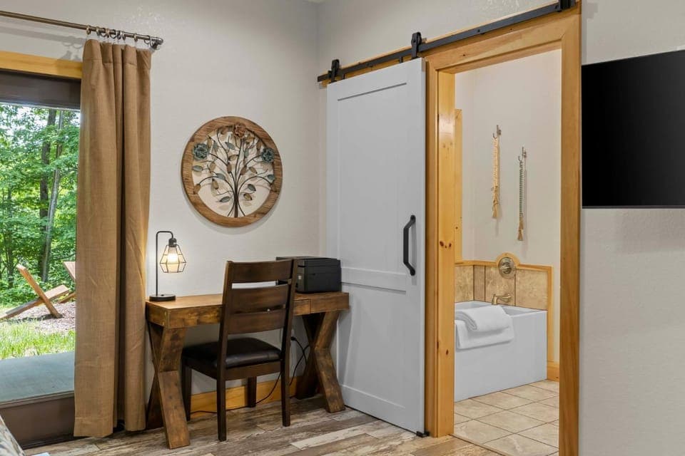 TV and multimedia, locker, locker