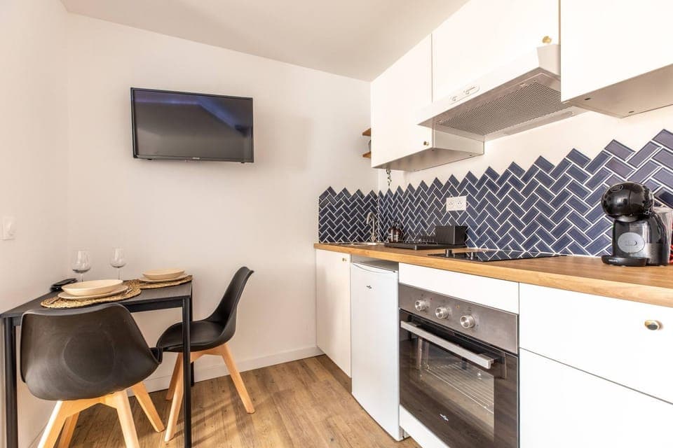 TV and multimedia, Dining area, minibar, pet friendly, stove, kitchen