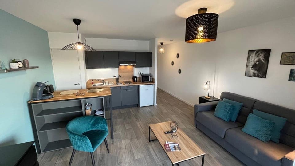 Living room, Seating area