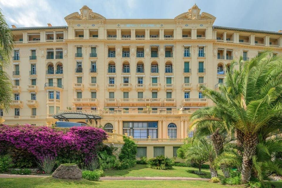 Property building, Garden, Garden view