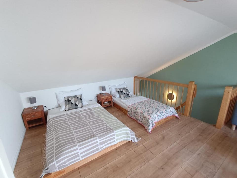 Bed, Game Room, Photo of the whole room, Bedroom, children