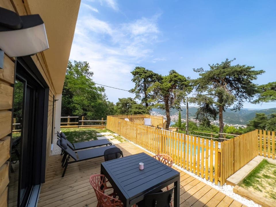 Patio, Natural landscape, View (from property/room), Balcony/Terrace, sunbed