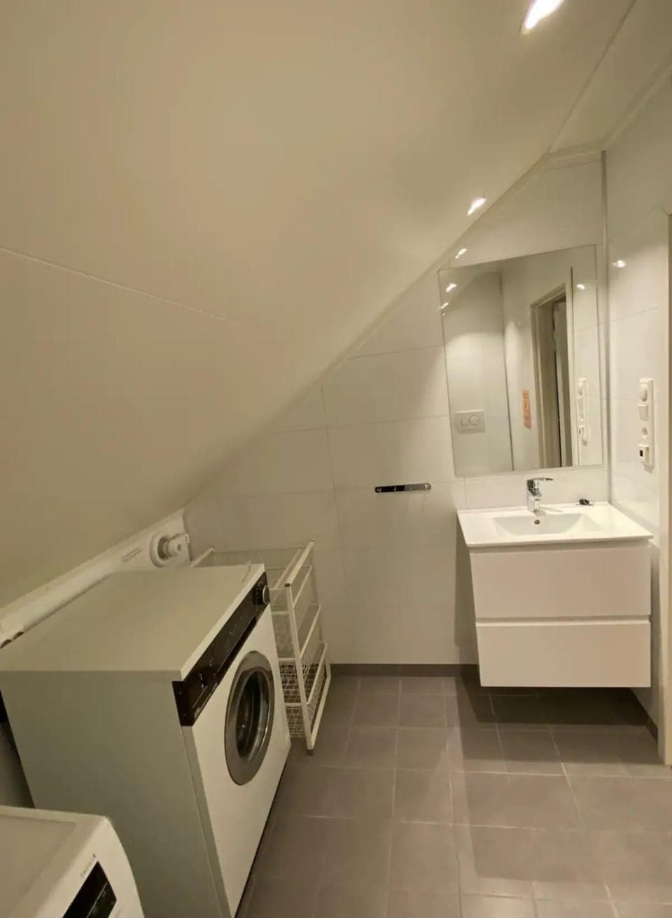 Bathroom, washing machine, dryer