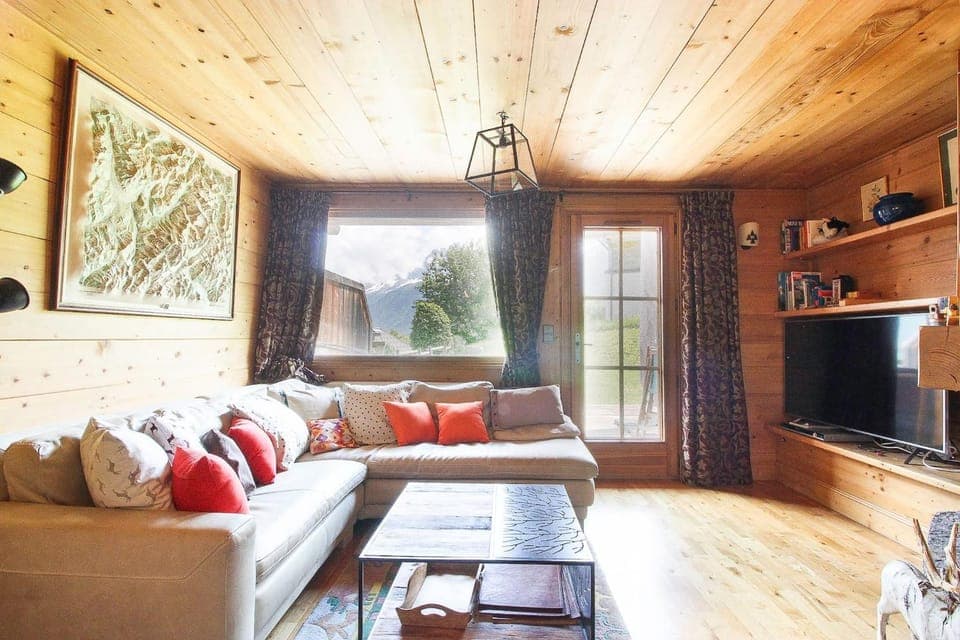 Communal lounge/ TV room, Living room