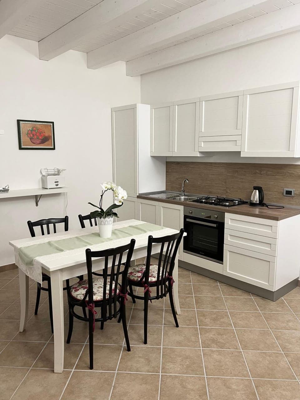 Kitchen or kitchenette, Dining area, pet friendly, stove