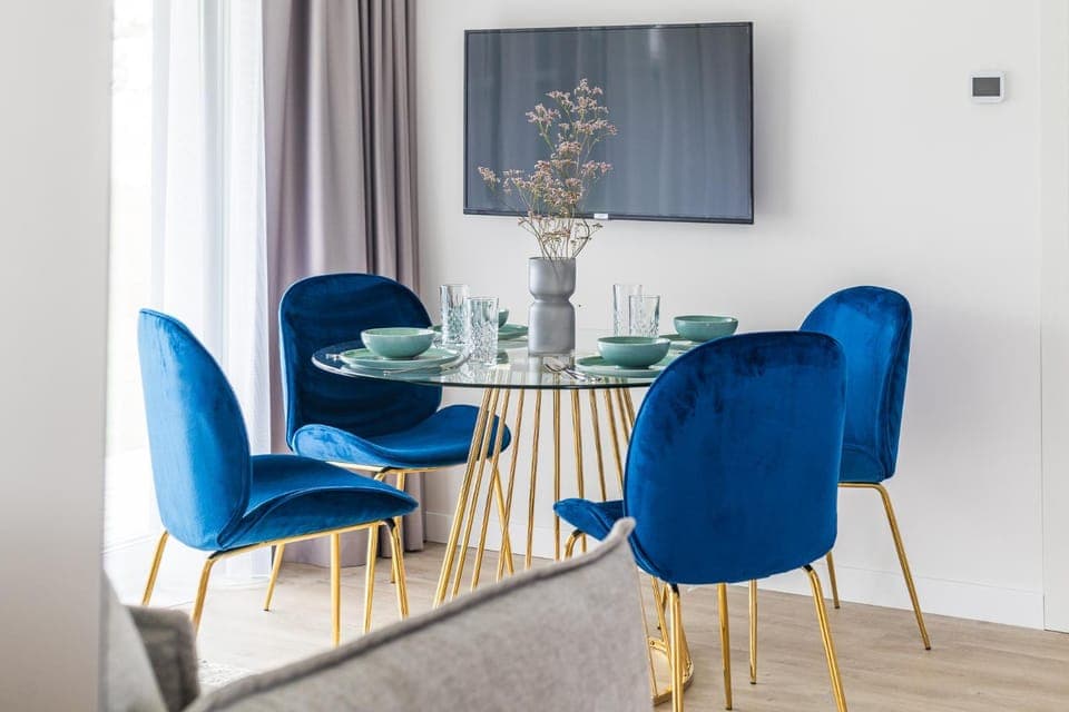 TV and multimedia, Dining area