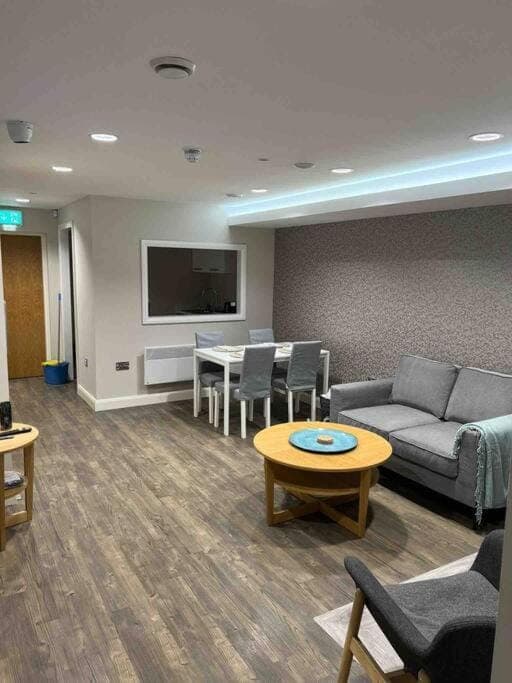 Communal lounge/ TV room, TV and multimedia, Seating area