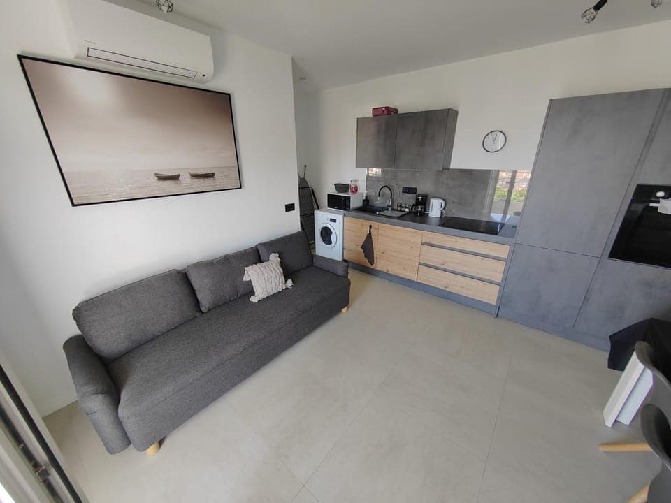 Kitchen or kitchenette, Seating area