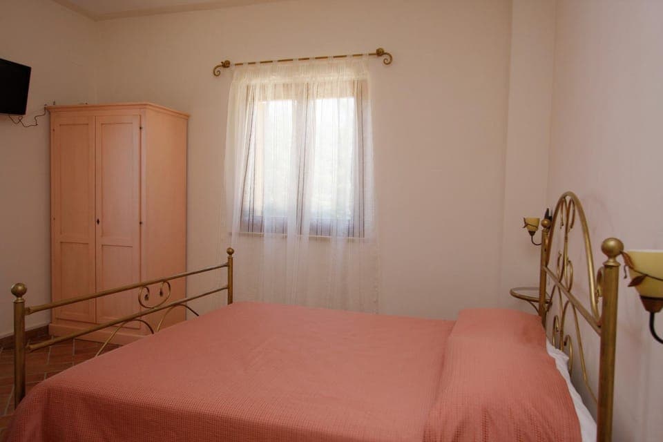 Day, Photo of the whole room