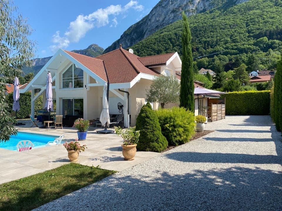 Property building, Day, Natural landscape