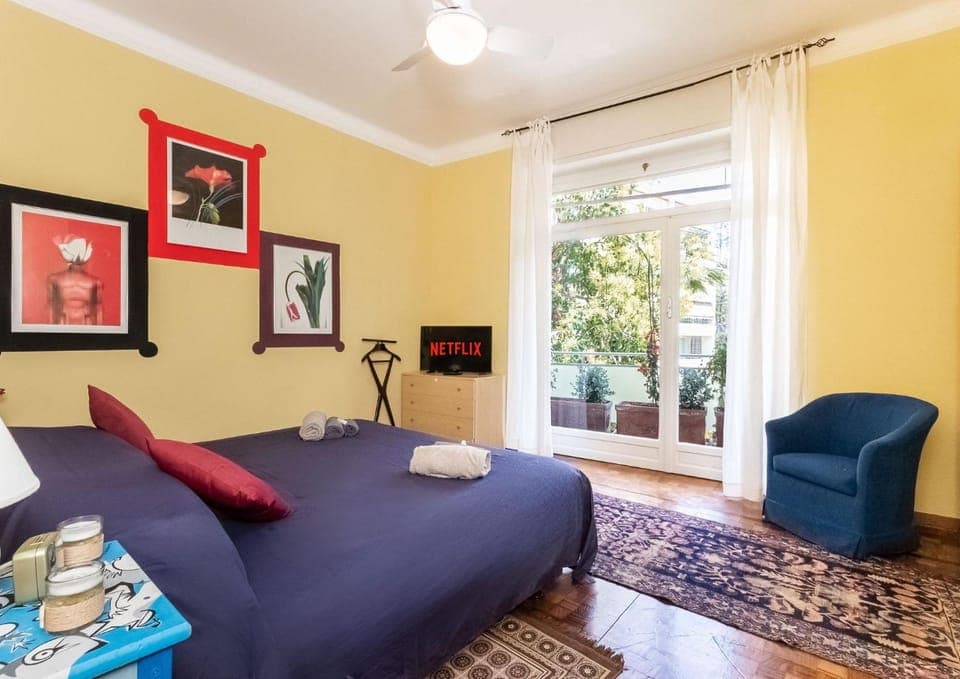 Patio, Bed, TV and multimedia, Balcony/Terrace, Photo of the whole room, Bedroom