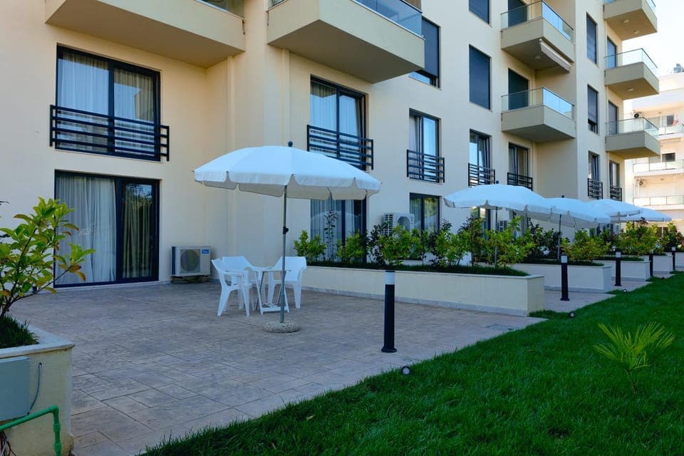 Property building, Garden, View (from property/room), Balcony/Terrace, Garden view