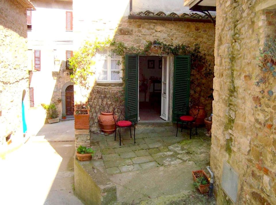 Property building, Patio