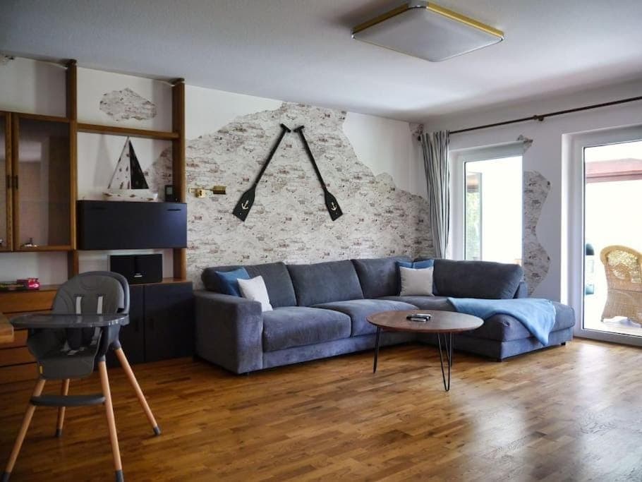 TV and multimedia, Living room, Seating area