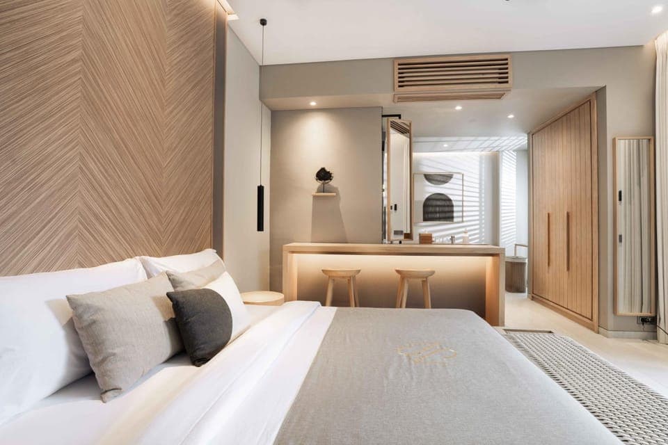 Bed, Decorative detail, wardrobe