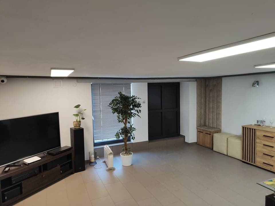 TV and multimedia, Living room, Seating area